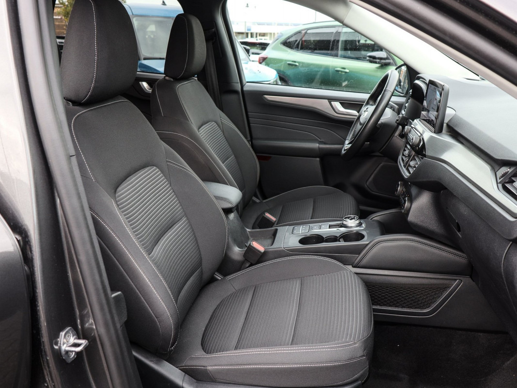 Ford Kuga PHEV Titanium AHK schwenkb., Allwetter, Winter P. - SUV/Off-road - Grau - Gebrauchtwagen - Bild 7
