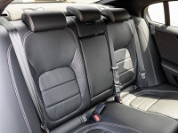 Jaguar XE D200 R-Dynamic SE Matrix LED / Winter Packet / 19" Black - Limousine - Grau - Gebrauchtwagen - Bild 4
