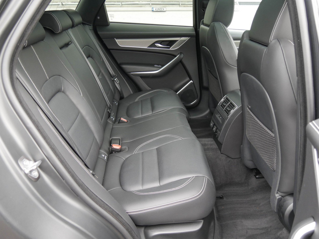 Jaguar F-PACE D300 R-Dynamic SE 90th Anniversary Edition - SUV/Off-road - Grau - Gebrauchtwagen - Bild 5