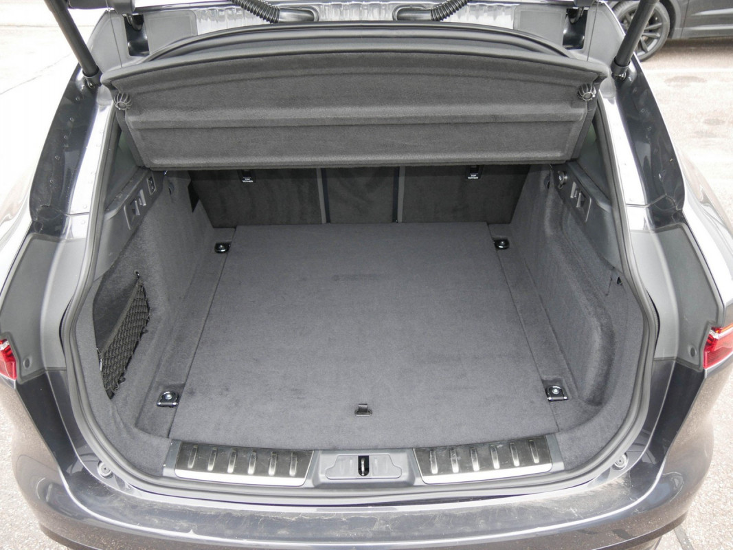 Jaguar F-PACE D300 R-Dynamic SE 90th Anniversary Edition - SUV/Off-road - Grau - Gebrauchtwagen - Bild 15