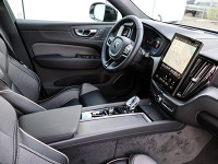 Volvo XC60 T6 Plus Black Edition - SUV/Off-road - Weiss - Neuwagen - Bild 3