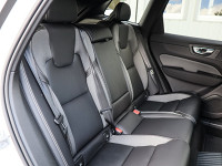 Volvo XC60 T6 Plus Black Edition - SUV/Off-road - Weiss - Neuwagen - Bild 4