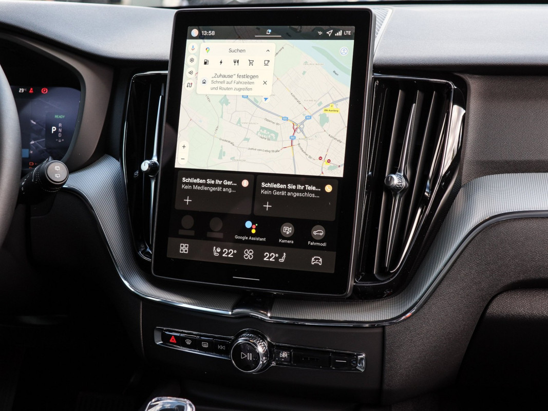 Volvo XC60 T6 Plus Black Edition - SUV/Off-road - Weiss - Neuwagen - Bild 7