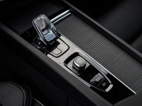 Volvo XC60 T6 Ultra Black Edition - SUV/Off-road - Schwarz - Neuwagen - Bild 9
