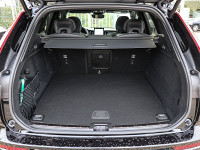 Volvo XC60 T6 Ultra Black Edition - SUV/Off-road - Schwarz - Neuwagen - Bild 10