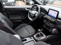 Ford Focus Turnier ST-Line MHEV LED, E-Heckklappe, Winter P. - Kombi - Weiss - Gebrauchtwagen - Bild 3