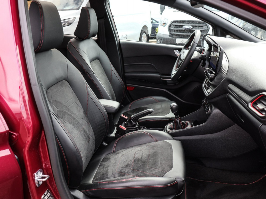 Ford Fiesta - Limousine - Rot - Gebrauchtwagen - Bild 7