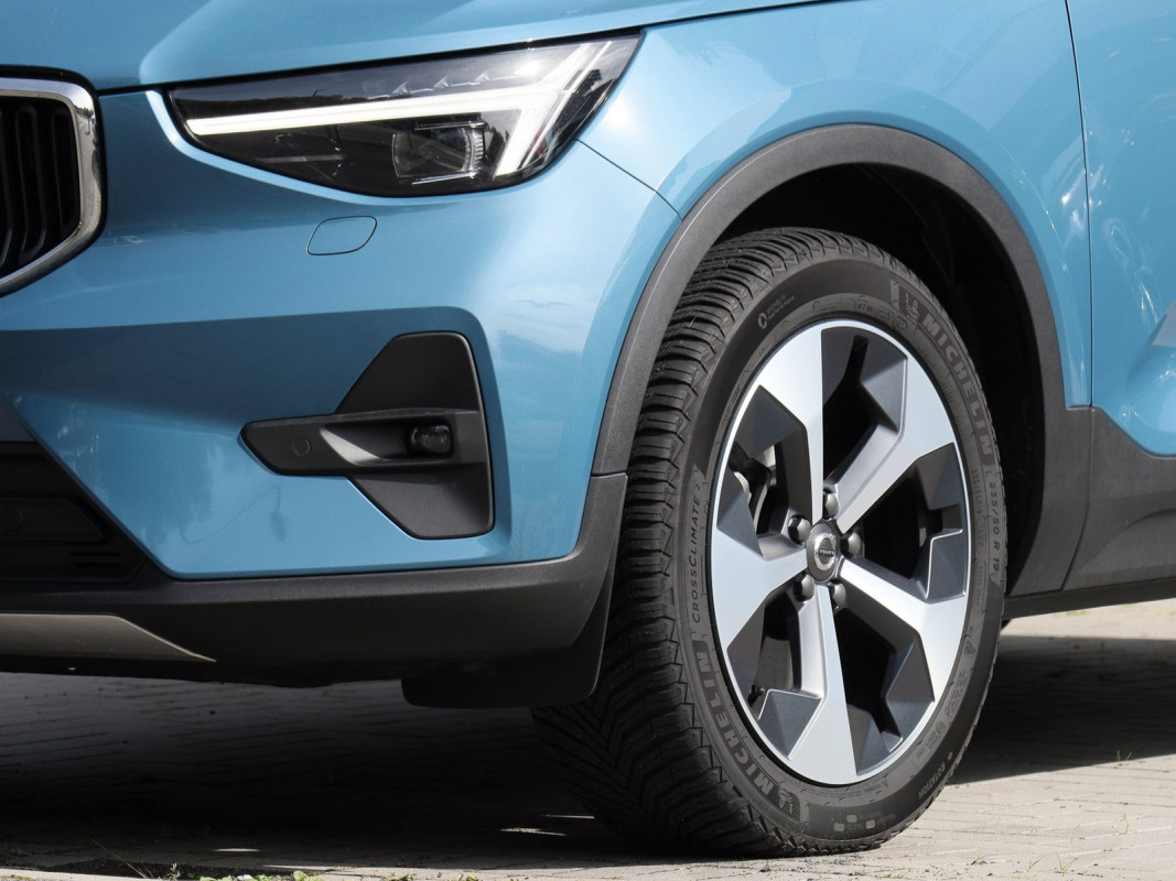 Volvo XC40 B3 (B) - SUV/Off-road - Blau - Gebrauchtwagen - Bild 6
