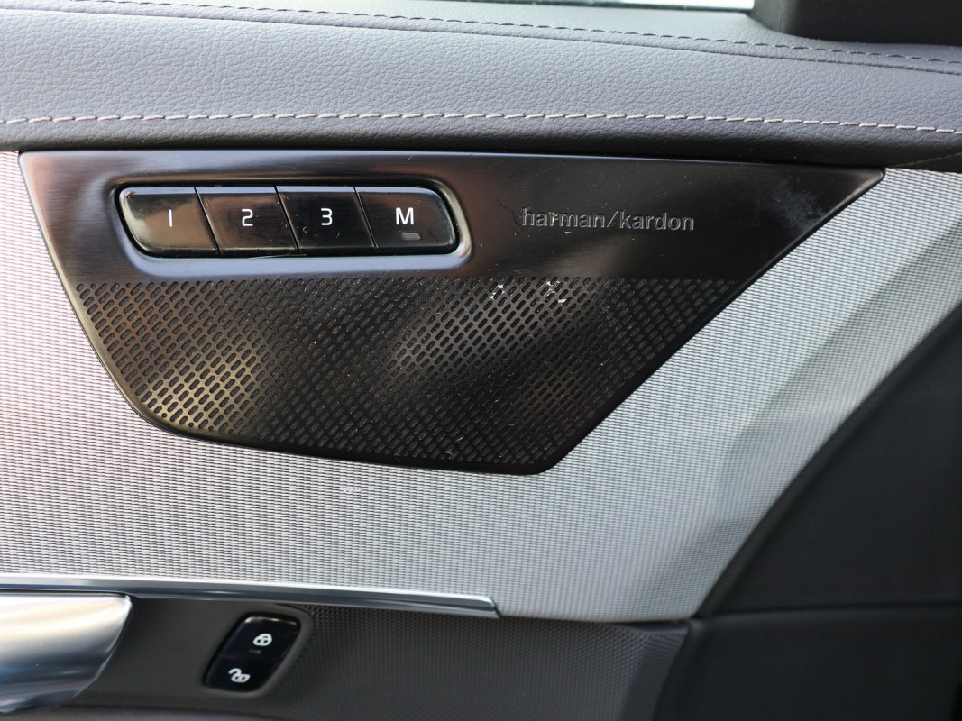 Volvo XC90 T8 AWD Plug-In Hybrid - SUV/Off-road - Grau - Gebrauchtwagen - Bild 15