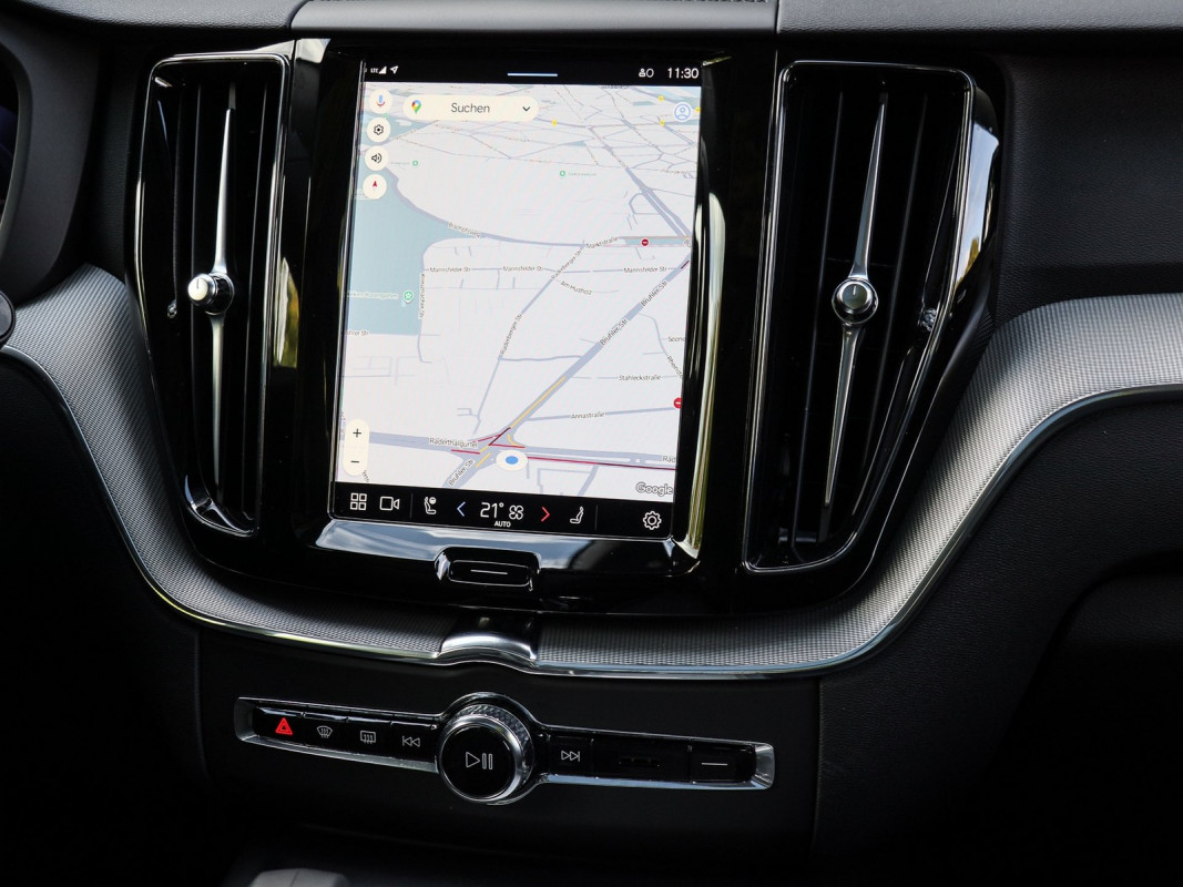 Volvo XC60 T8 Recharge AWD - SUV/Off-road - Blau - Gebrauchtwagen - Bild 9