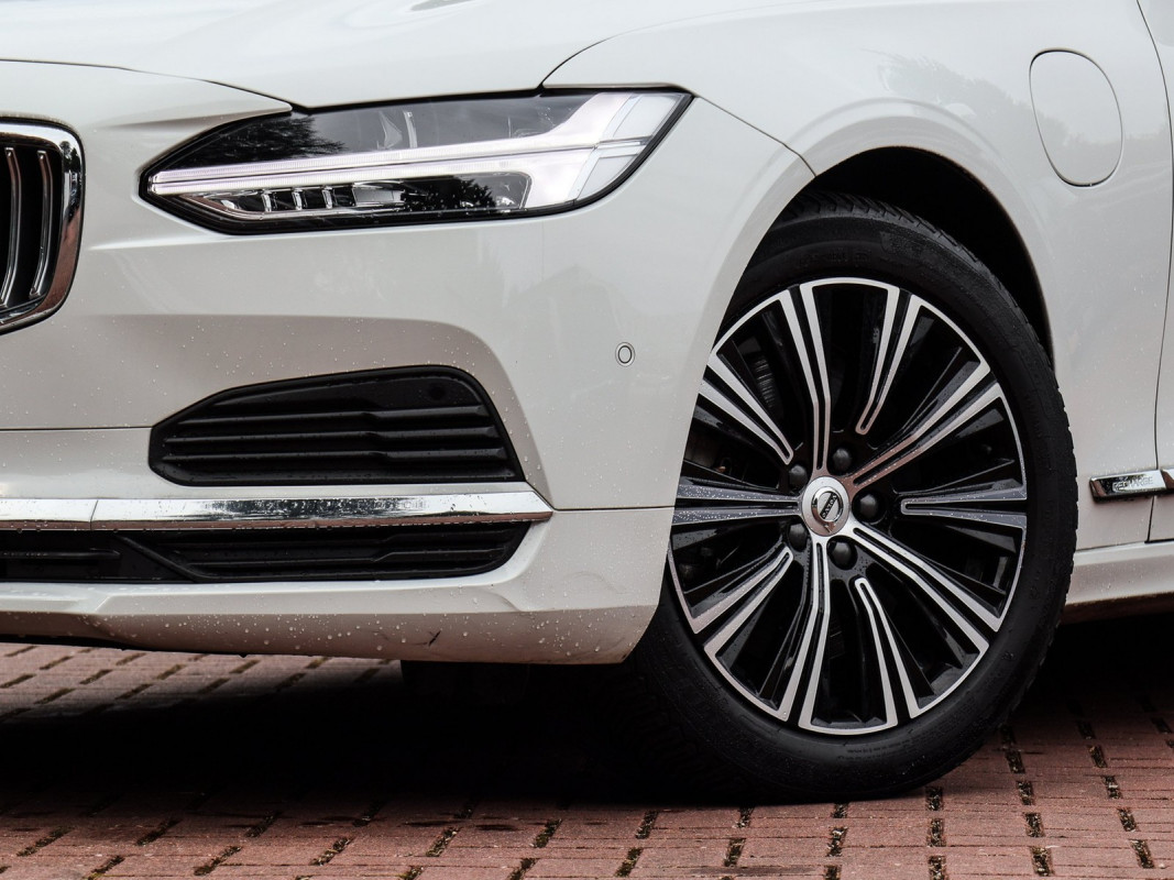 Volvo V90 Kombi T8 - Kombi - Weiss - Gebrauchtwagen - Bild 6