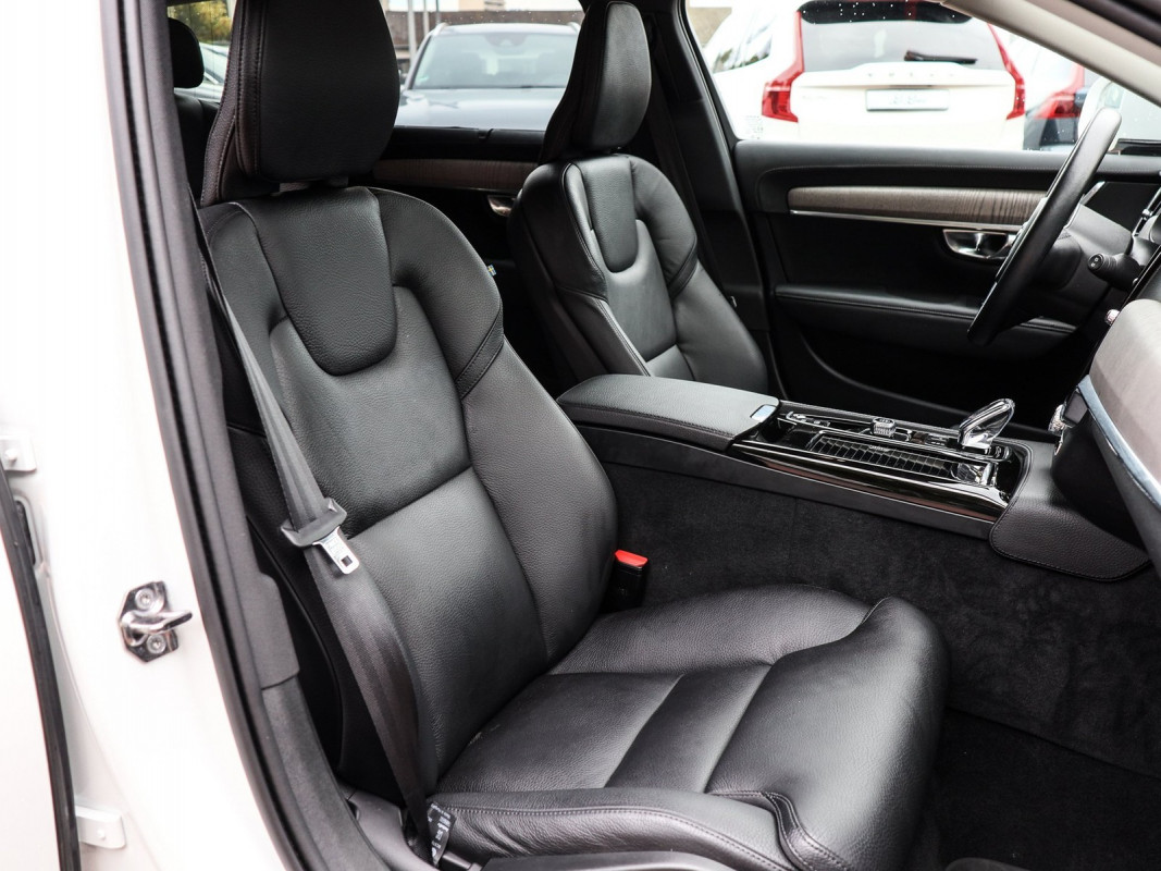 Volvo V90 Kombi T8 - Kombi - Weiss - Gebrauchtwagen - Bild 7