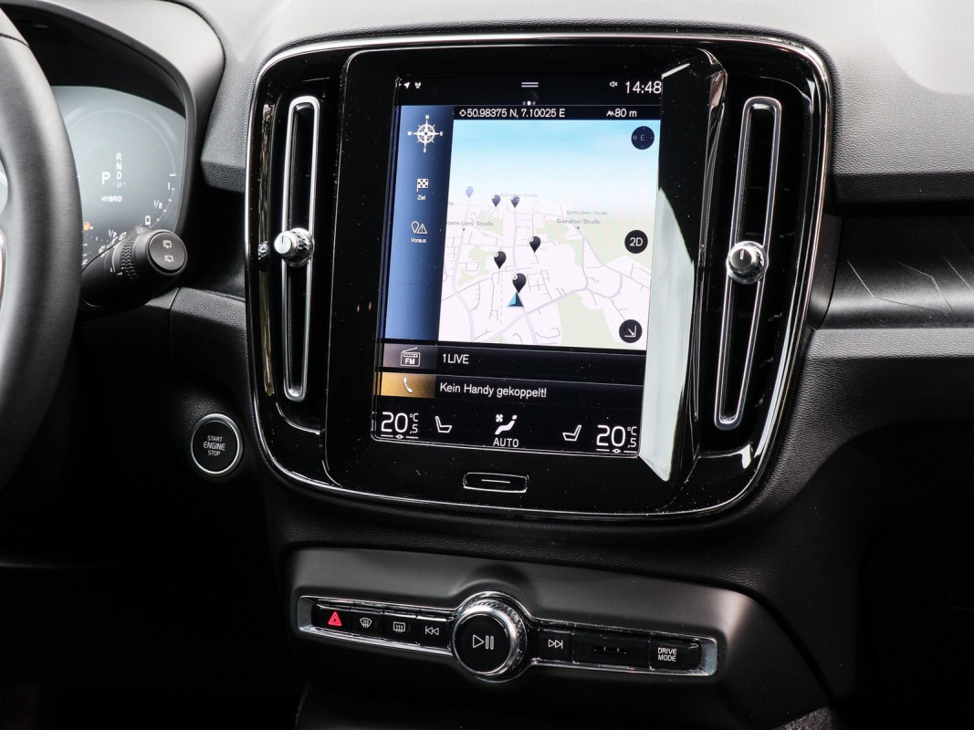 Volvo XC40 T4 - SUV/Off-road - Weiss - Gebrauchtwagen - Bild 9