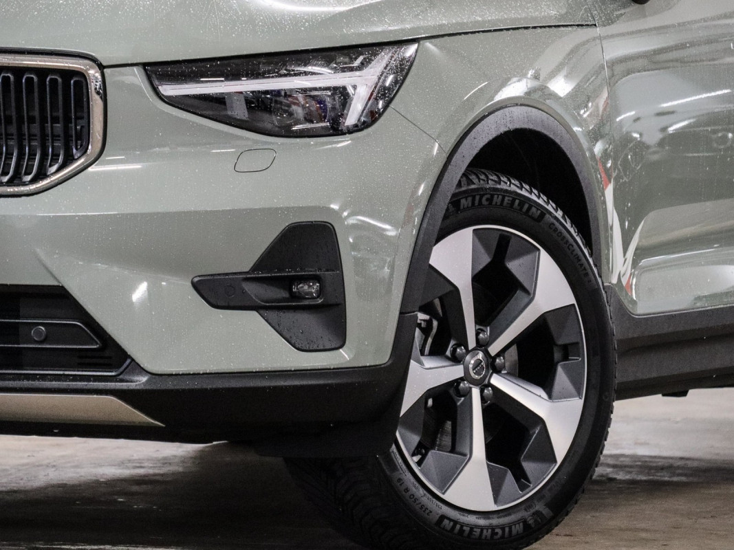 Volvo XC40 B3 (B) - SUV/Off-road - Grün - Gebrauchtwagen - Bild 6