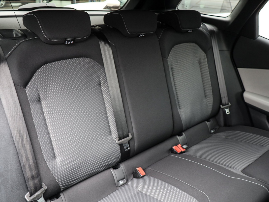 Ford Explorer Style BEV - SUV/Off-road - Weiss - Neuwagen - Bild 4