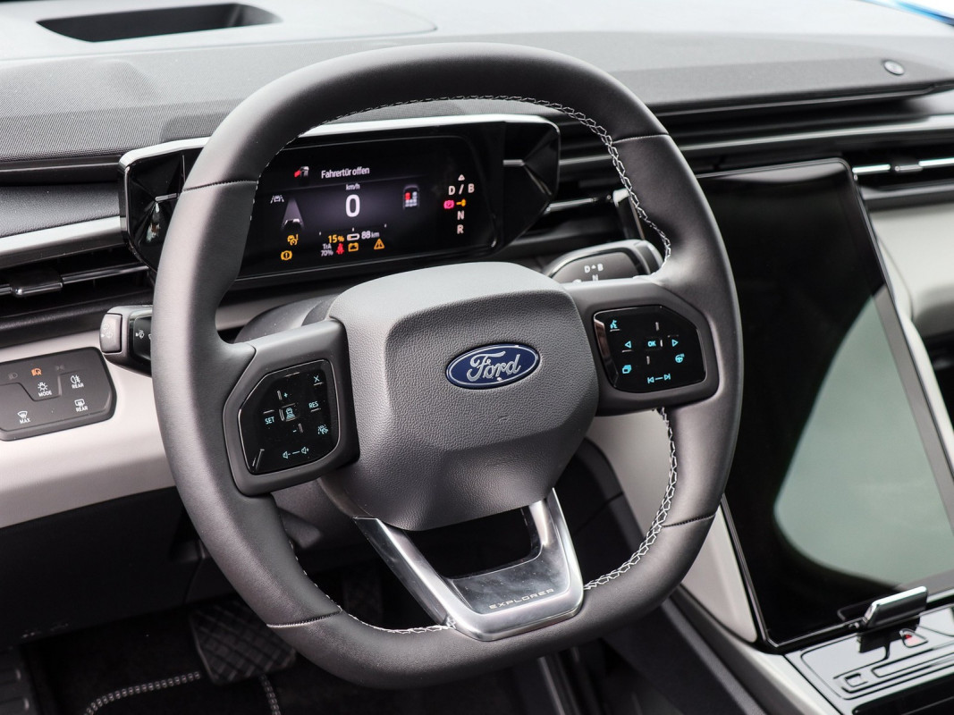 Ford Explorer BEV 77kWh - SUV/Off-road - Blau - Neuwagen - Bild 8