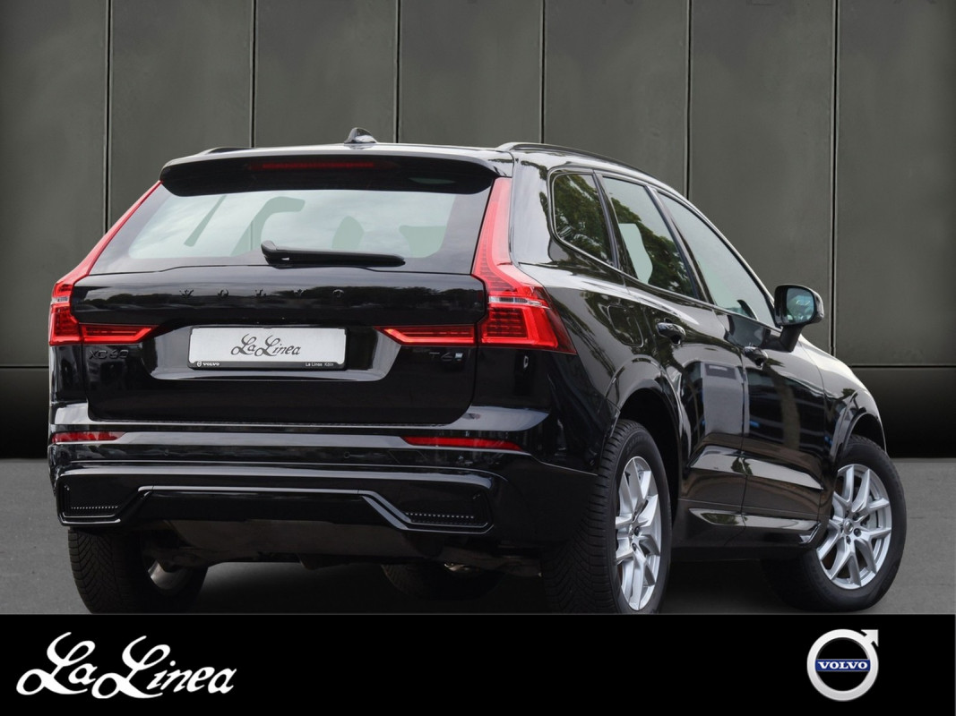 Volvo XC60 T6 Recharge AWD - SUV/Off-road - Schwarz - Gebrauchtwagen - Bild 2