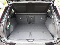 Volvo XC40 Plus Black Edition - SUV/Off-road - Schwarz - Gebrauchtwagen - Bild 12