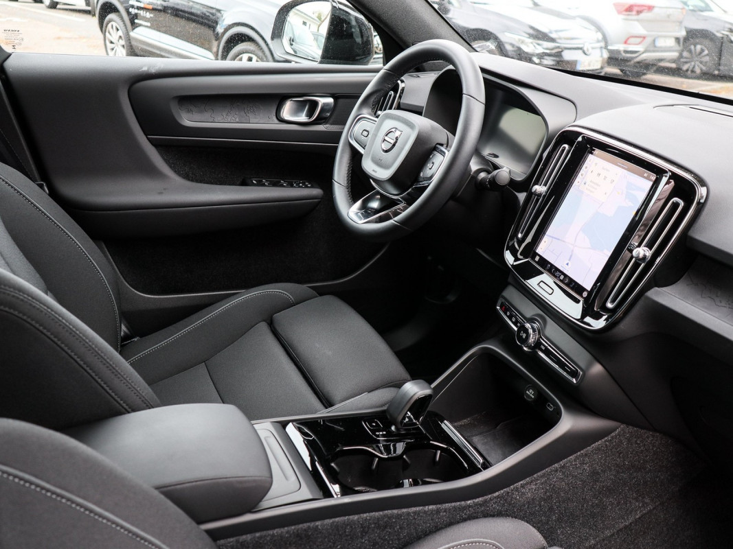 Volvo C40 - SUV/Off-road - Grau - Gebrauchtwagen - Bild 3