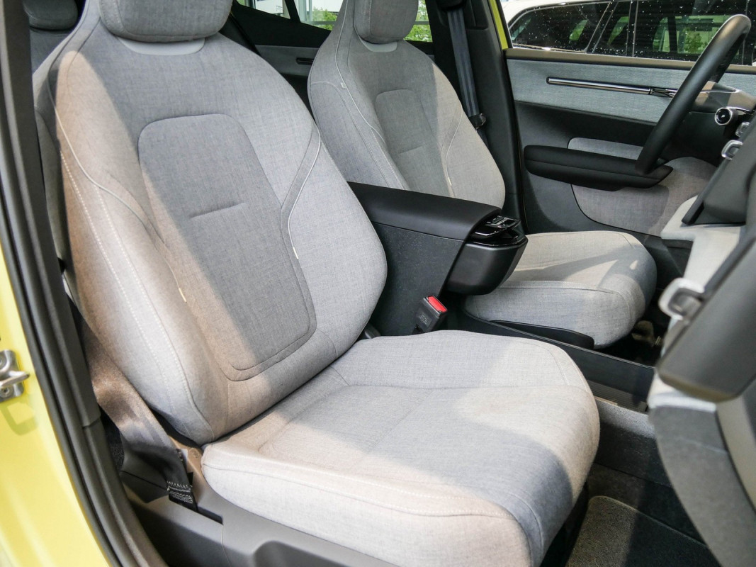 Volvo EX30 - SUV/Off-road - Gelb - Gebrauchtwagen - Bild 7