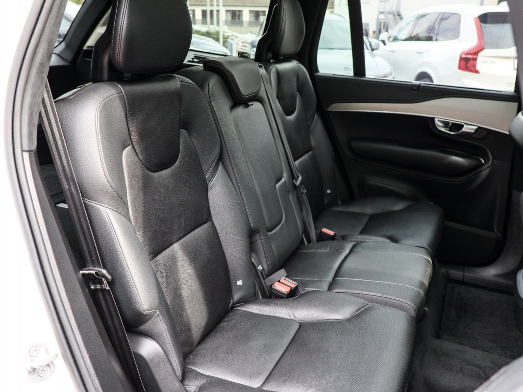 Volvo XC90 B5 - SUV/Off-road - Weiss - Gebrauchtwagen - Bild 5