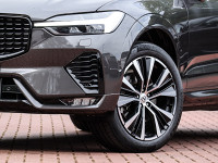 Volvo XC60 B4 - SUV/Off-road - Grau - Gebrauchtwagen - Bild 6