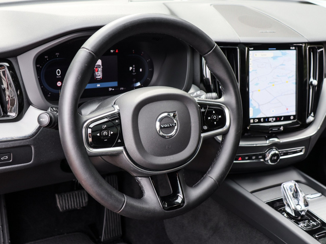 Volvo XC60 B4 - SUV/Off-road - Grau - Gebrauchtwagen - Bild 10