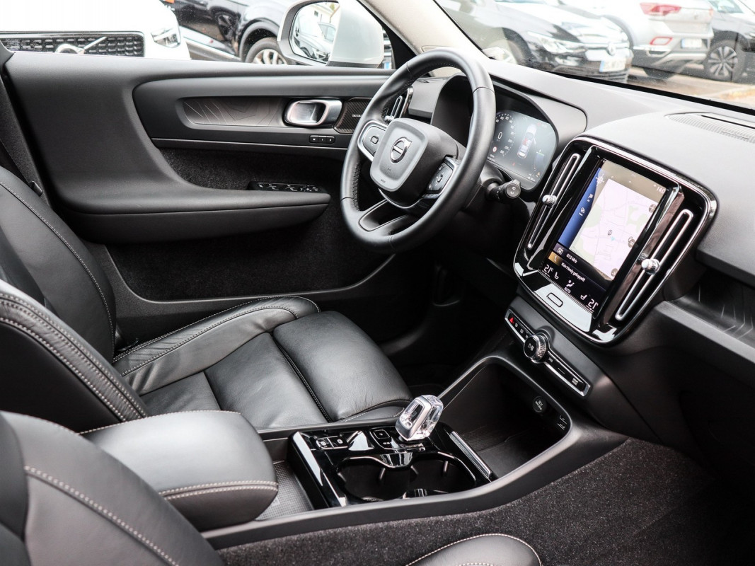 Volvo XC40 T5 - SUV/Off-road - Silber - Gebrauchtwagen - Bild 3