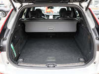 Volvo XC60 B5 (B) Benzin - SUV/Off-road - Grau - Gebrauchtwagen - Bild 11