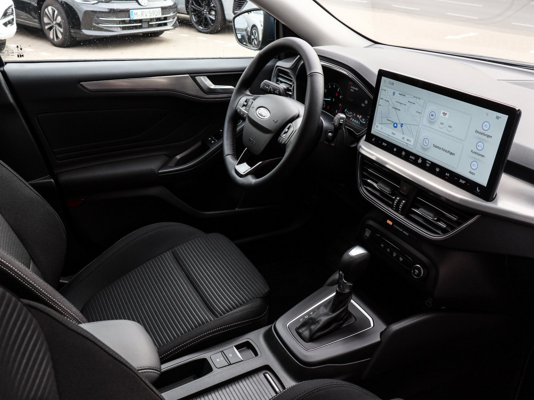 Ford Focus Turnier - Kombi - Blau - Neuwagen - Bild 3