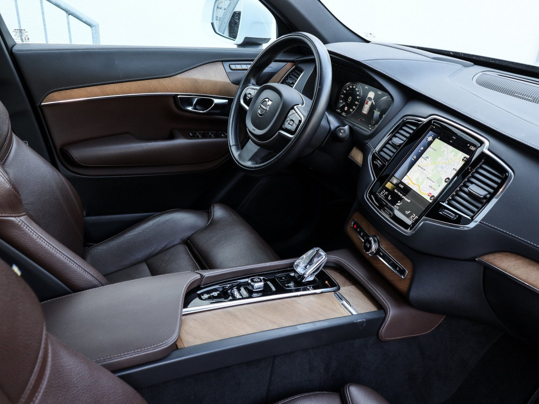Volvo XC90 T8 - SUV/Off-road - Weiss - Gebrauchtwagen - Bild 3