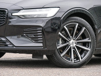 Volvo V60 T6 Plus Dark - Kombi - Schwarz - Gebrauchtwagen - Bild 6