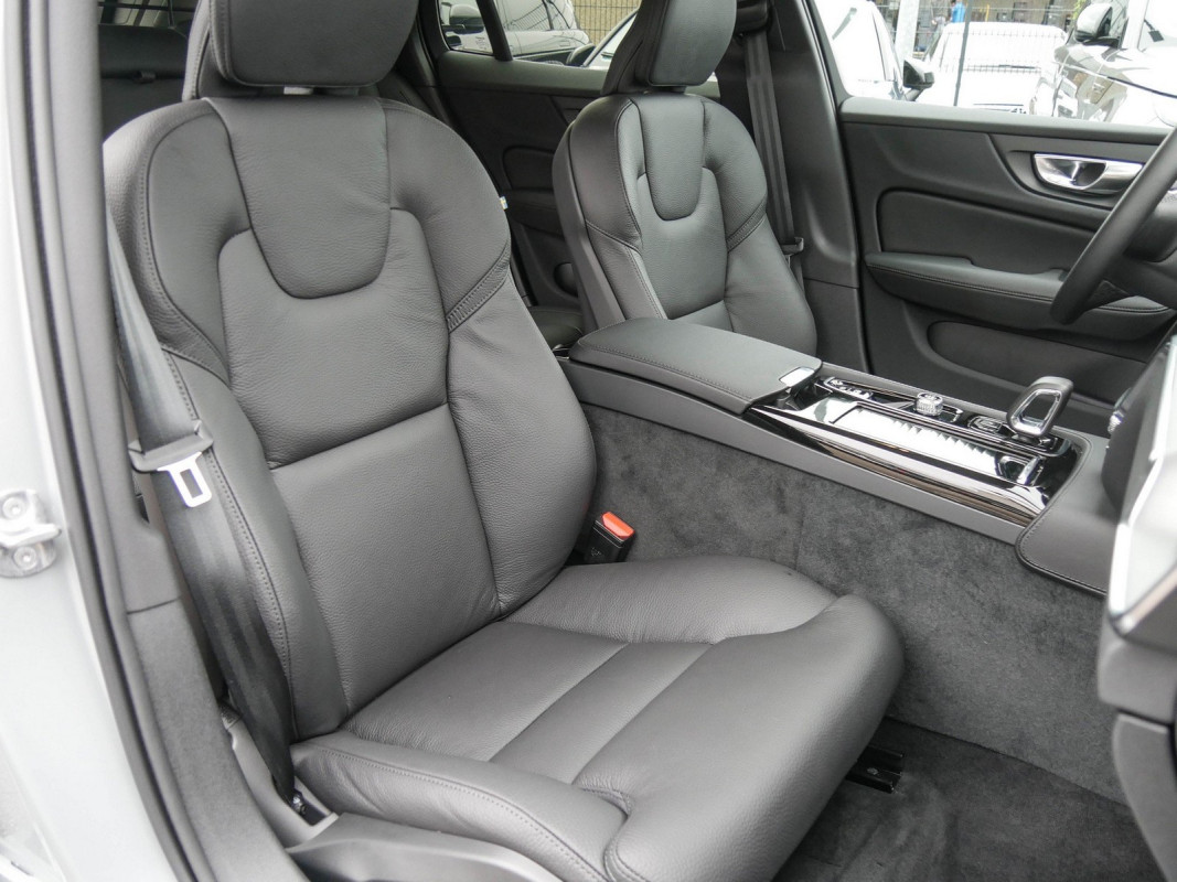 Volvo V60 T6 Plus Dark - Kombi - Grau - Gebrauchtwagen - Bild 7