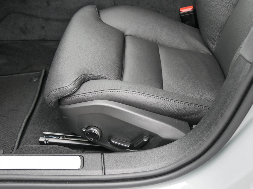Volvo V60 T6 Plus Dark - Kombi - Grau - Gebrauchtwagen - Bild 15