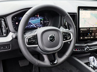Volvo XC60 T6 Plus Black Edition - SUV/Off-road - Schwarz - Neuwagen - Bild 8