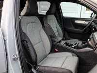 Volvo XC40 B3 Plus Black Edition - SUV/Off-road - Grau - Neuwagen - Bild 6