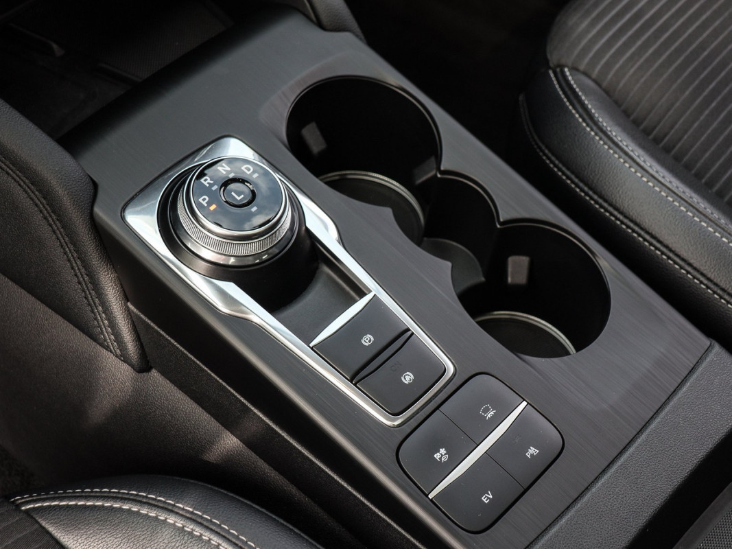 Ford Kuga Titanium X - SUV/Off-road - Grau - Gebrauchtwagen - Bild 12