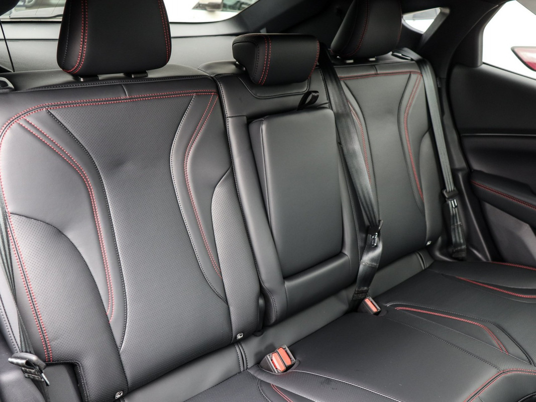 Ford Mustang Mach-E - SUV/Off-road - Grau - Gebrauchtwagen - Bild 4