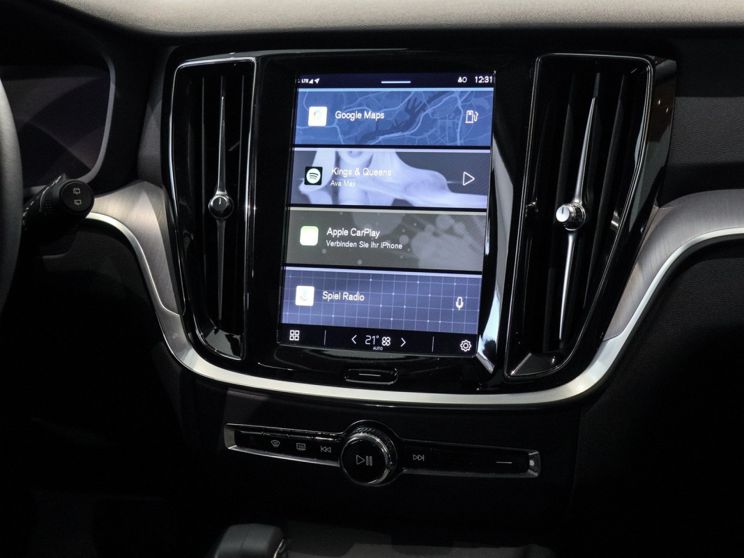 Volvo V60 Kombi B4 - Kombi - Schwarz - Gebrauchtwagen - Bild 9