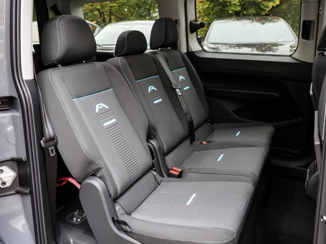 Ford Grand Tourneo Connect Active - Van/Minibus - Grau - Neuwagen - Bild 4