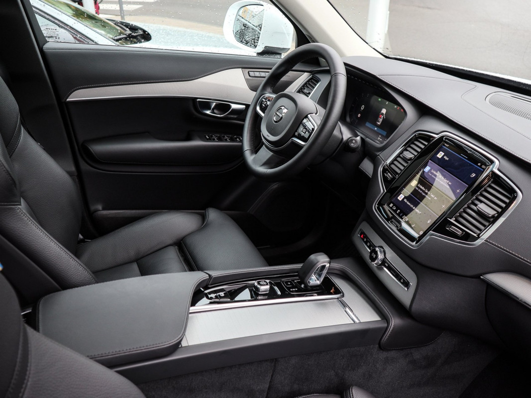 Volvo XC90 T8 AWD Plug-In Hybrid - SUV/Off-road - Weiss - Gebrauchtwagen - Bild 3