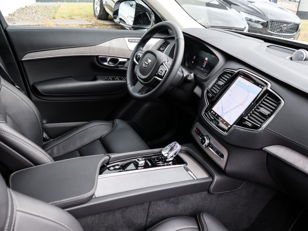 Volvo XC90 T8 Recharge AWD - SUV/Off-road - Weiss - Gebrauchtwagen - Bild 3