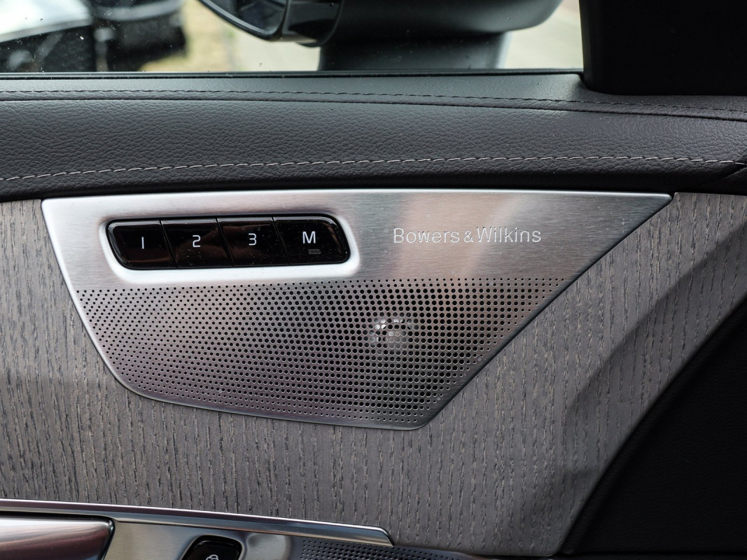 Volvo XC90 T8 Recharge AWD - SUV/Off-road - Weiss - Gebrauchtwagen - Bild 15