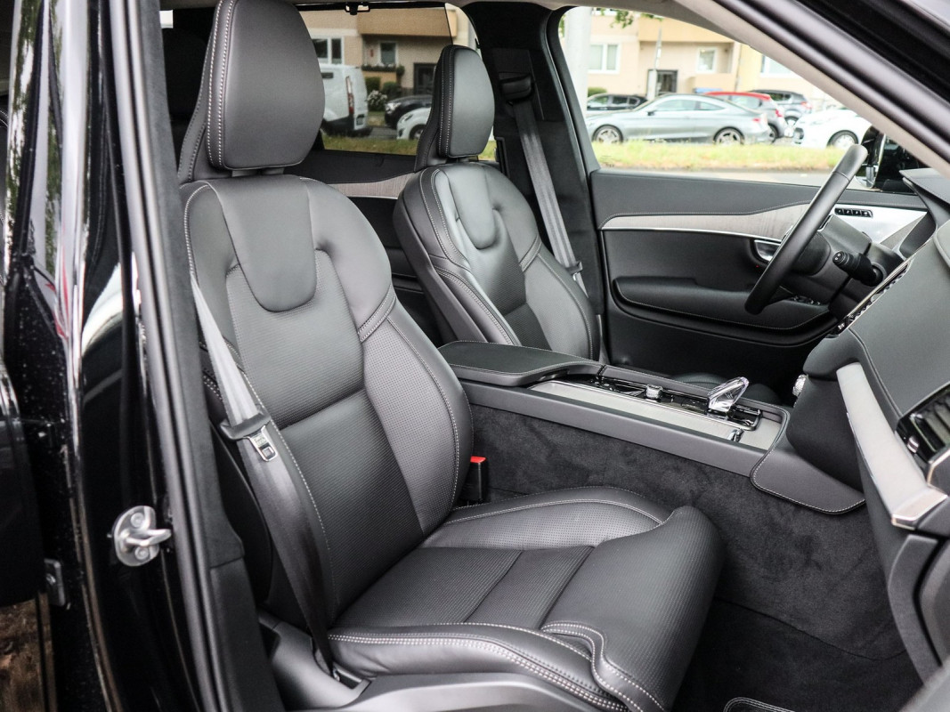 Volvo XC90 T8 Recharge AWD - SUV/Off-road - Schwarz - Gebrauchtwagen - Bild 7