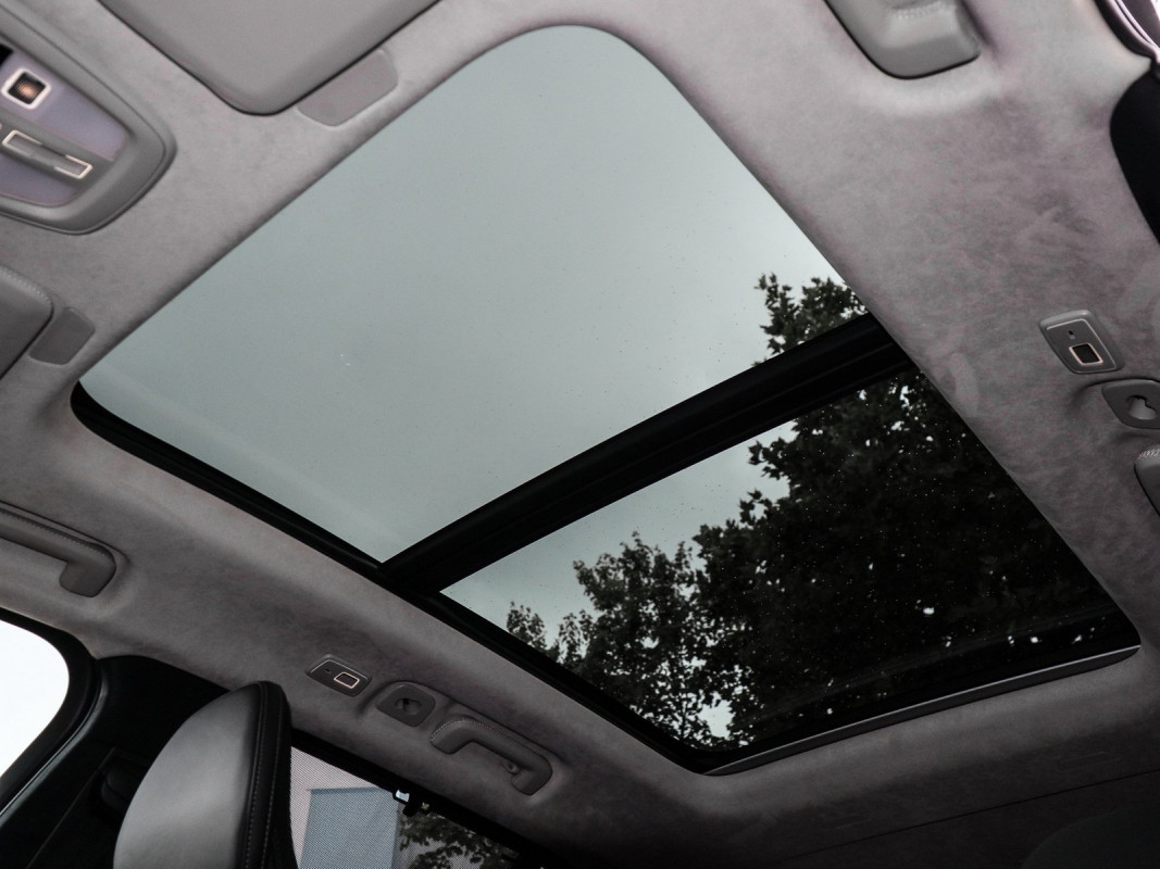 Volvo XC90 T8 Recharge AWD - SUV/Off-road - Schwarz - Gebrauchtwagen - Bild 12