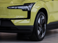 Volvo EX30 Single Motor Extendet Range Plus - SUV/Off-road - Gelb - Gebrauchtwagen - Bild 6