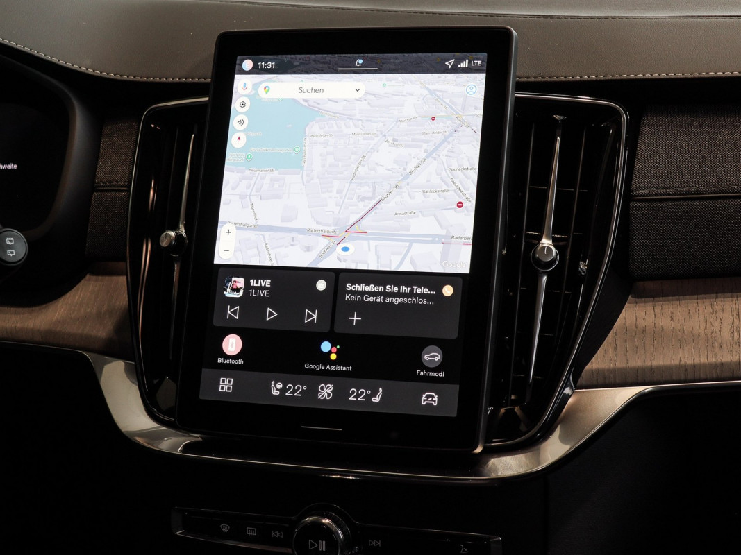Volvo XC90 T8 AWD Recharge Reskin - SUV/Off-road - Grau - Gebrauchtwagen - Bild 9