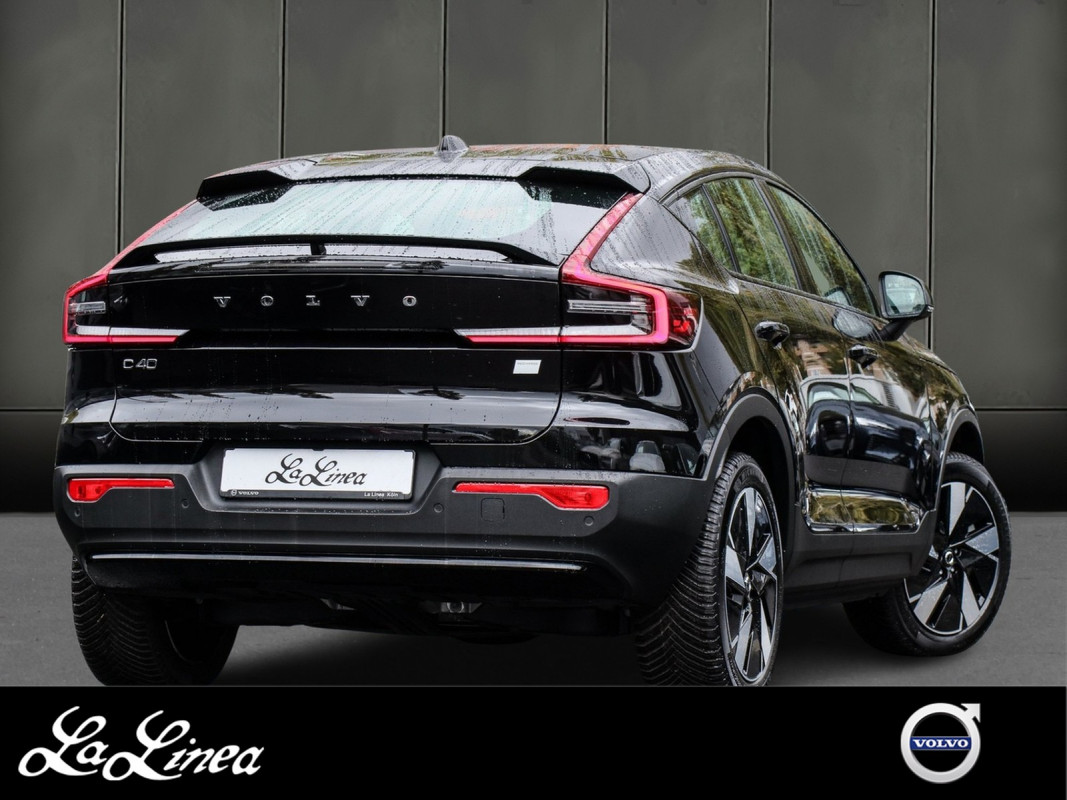Volvo C40 Recharge - SUV/Off-road - Schwarz - Gebrauchtwagen - Bild 2
