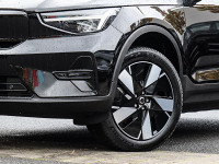 Volvo C40 Recharge - SUV/Off-road - Schwarz - Gebrauchtwagen - Bild 6