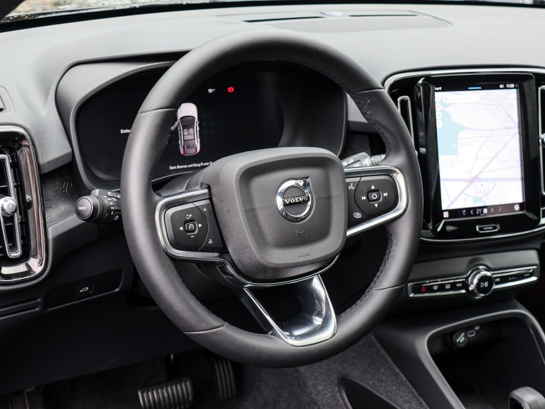Volvo C40 Recharge - SUV/Off-road - Schwarz - Gebrauchtwagen - Bild 10